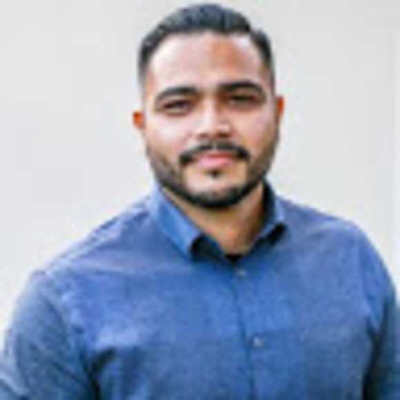 Meet your Posher, Ernesto - Picture 1 of 1